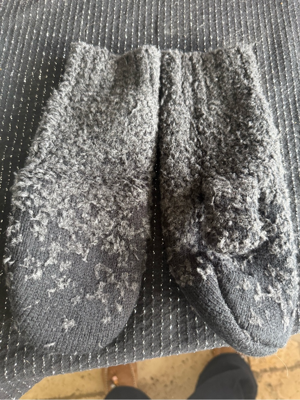 Lululemon Mitts